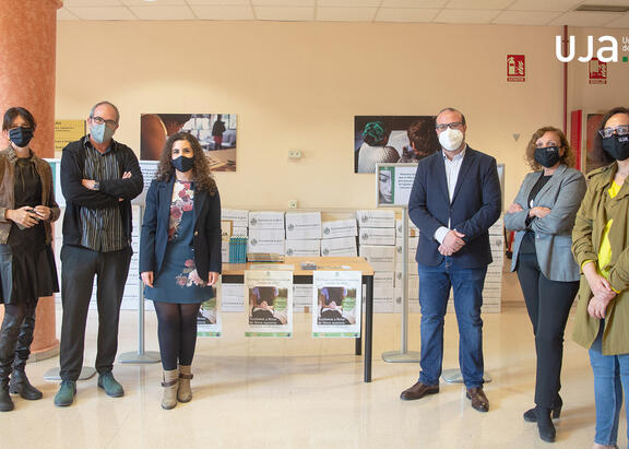 Trinidad Alonso, Sebastián Jarillo, Gloria Lozano, Felipe Serrano, Matilde Peinado y Marta Torres. Foto. Laura Puentes