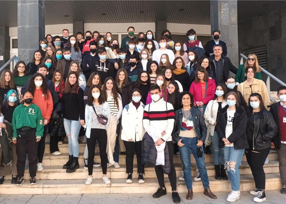 Foto de grupo del profesorado y participantes en la edición provincial.