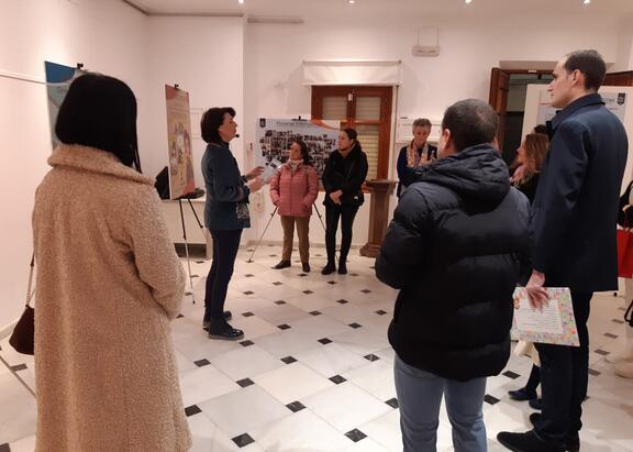  La profesora de Informática de la UJA, Lina Guadalupe García, es la comisaria de la exposición.