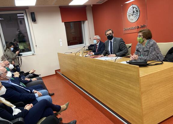 Momento de la presentación del libro.