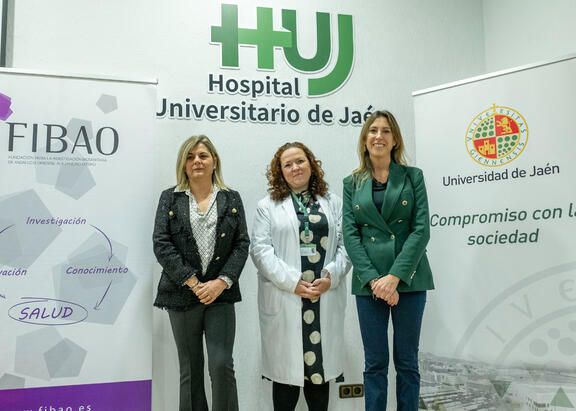 María Victoria López Ramón, Ana Laura Ortega y Sarah Biel.