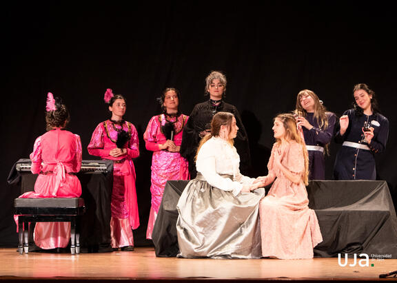 Puesta en escena del grupo de teatro de la Universidad de Córdoba. Fotografía: Fernando Mármol.
