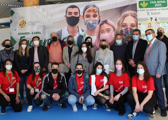 Foto de familia de la inauguración de los 'Encuentros UJA'. Fotografía: Mayte Hernández Moreno.