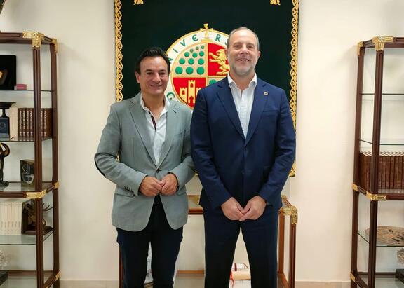 El Rector Nicolás Ruiz, con el alcalde de Jaén Agustín González.