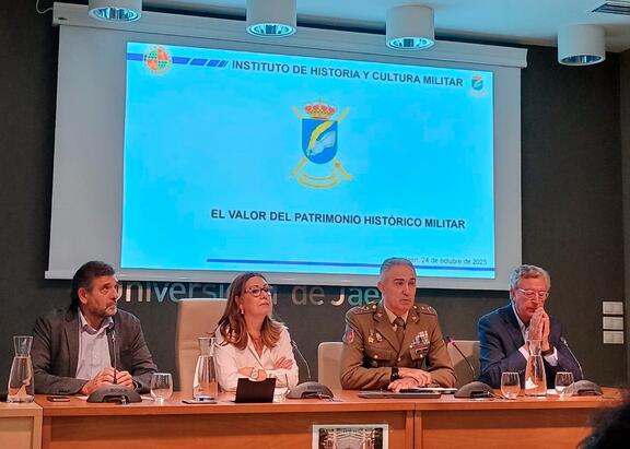 José M. Delgado, Mª José Carazo, Javier Mur Lalaguna y Alfonso Rojas, en la inauguración.
