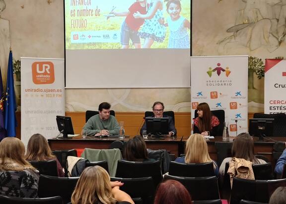 Inauguración del Seminario Científico de Abecedario Solidario 2025 'Infancia es nombre de futuro'