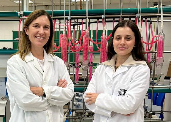 Las investigadoras María Dolores La Rubia e Isadora Dias