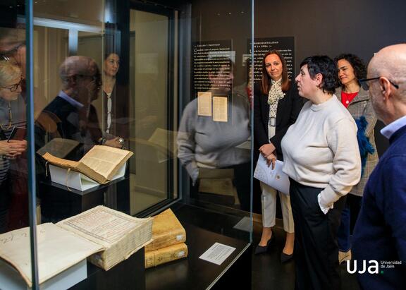 Presentación del 'Diccionario de autoridades', en la sala Obra Invitada de la Antigua Escuela de Magisterio