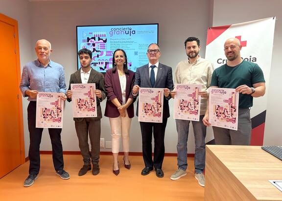 Organizadores y responsables del concierto.