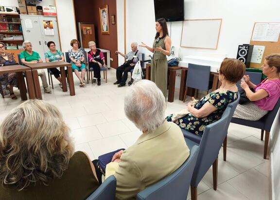 Taller impartido por la investigadora Cristina B. Sampedro.