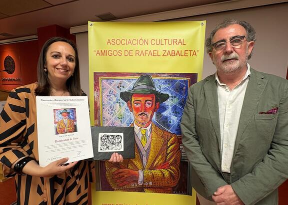 Marta Torres junto a Miguel Ángel Rodríguez.