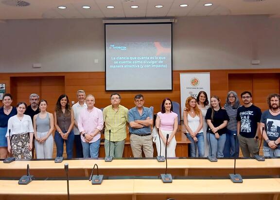 Foto de familia del taller ‘The Conversation: la ciencia que se cuenta es la que cuenta. Divulgación con impacto’.