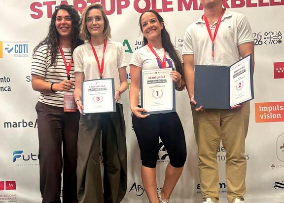 Ganadores de los premios de STARTUP OLÉ Marbella 2026: Mª de los Ángeles Rubio Moreno, Mª Josefa García Cano, Mª Dolores Martínez Roldan y Pablo Pérez