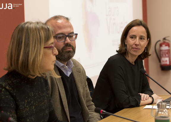 Mª Paz López-Peláez , Felipe Serrano y Laura Viñuela. Fotografía: Fernando Mármol