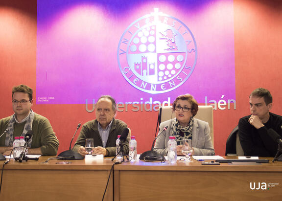 De izquierda a derecha: José Miguel Espinosa, Andrés Pociña, María Dolores Rincón y Alberto Conejero. Foto: Fernando Mármol