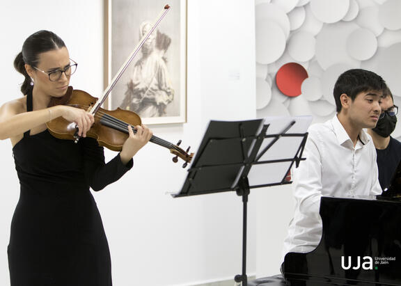 Cristina García Carrasco y Enrique Castro Yoshihara. Fotografía: Fernando Mármol