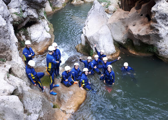 Una actividad anterior de descenso de cañones.