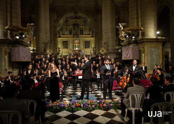 Concierto de Semana Santa de la Orquesta y Coro de la UJA.