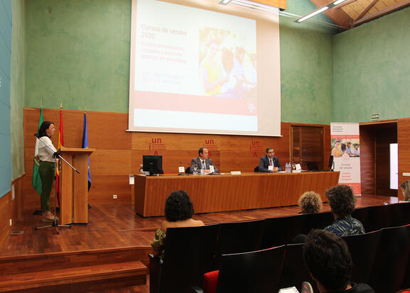 Acto de inauguración de los cursos, celebrado en la Sede Antonio Machado de la UNIA.