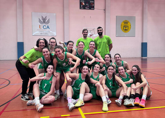 Equipo femenino de baloncesto de la UJA.