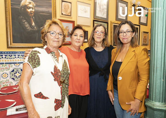 De izquierda a derecha, Carmen Espín, Carmen Linares, Mª Paz López-Peláez y África Colomo.