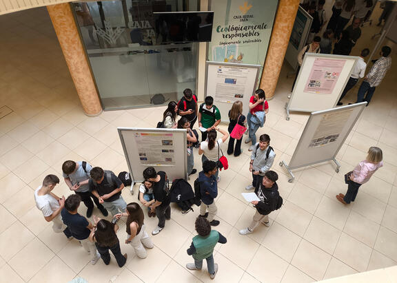 Exposición de póster de los proyectos desarrollados en la planta baja del Edificio C4.
