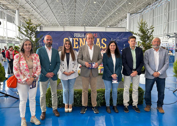 Representantes institucionales, en la inauguración de la Feria de la Ciencia y las Humanidades de Andújar 2026.