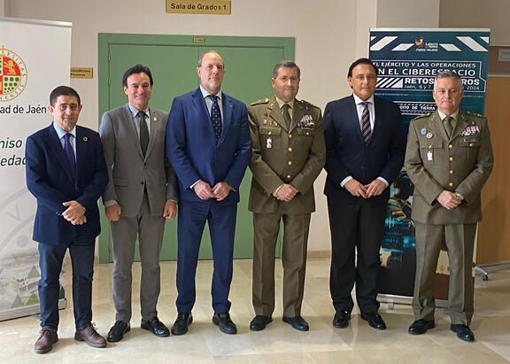 De izquierda a derecha, Francisco Reyes, Agustín González, Nicolás Ruiz, Amador Enseñat y Berea, José Carlos Gómez Villamandos y José Manuel de la Esperanza.
