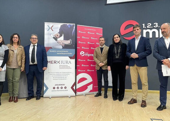 Responsables de MERX IURA y representantes institucionales.