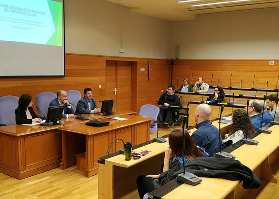 Acto de entrega de premios a los mejores TFG y TFM en emprendimiento.