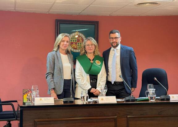 Mª Teresa Pérez Giménez, Lourdes Espinosa y Rafael Moreno.