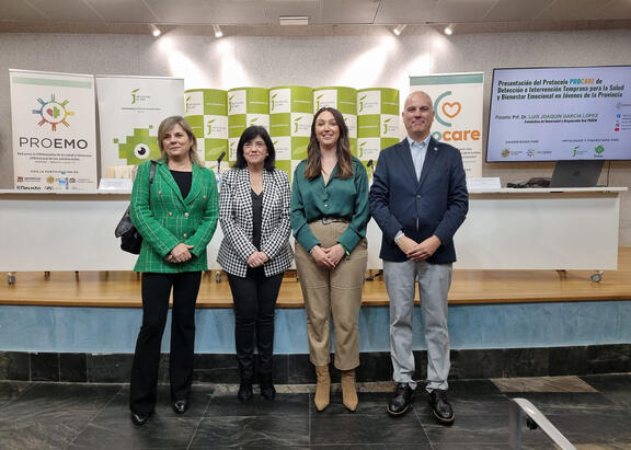 Mª Victoria López, Francisca Medina, Mª Dolores Ruiz y Luis Joaquín García.