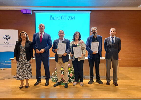 Rocío Martínez, Nicolás Ruiz, los hermanos Blas, Juani y Pedro Melgarejo y Óscar Arévalo.
