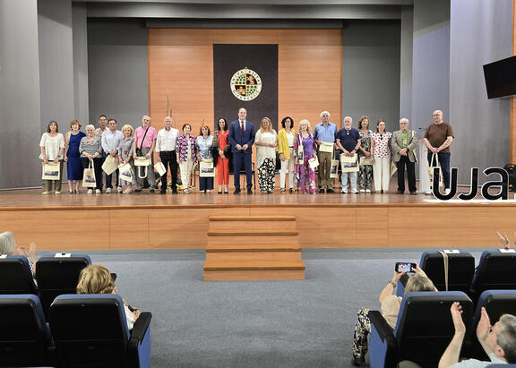 Foto de familia con los delegados de cada uno de los cursos del programa.