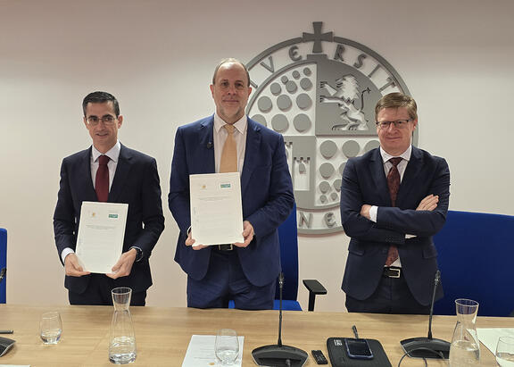 Fernando Planelles, Nicolas Ruiz y Félix Grande.