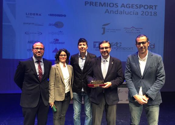 De izquierda a derecha, Felipe Serrano, Gema Torres, Francisco J. Molina, Juan Gómez y Álvaro Trujillo.