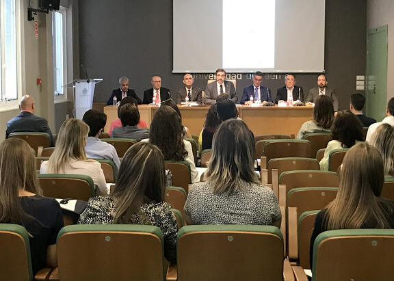 Acto inaugural del Título de Experto en Cata de Aceites de Oliva Vírgenes.