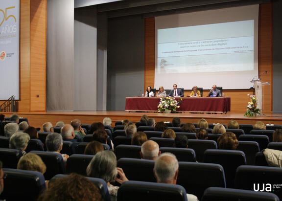 Acto inaugural, celebrado en el Aula Magna del Campus Las Lagunillas.