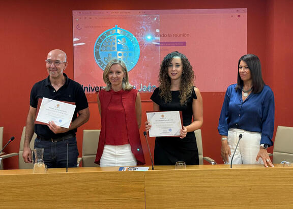 Manuel Álvarez, Mª Teresa Pérez Giménez, Beatriz Galán y Rosa Mª Vallecillo.
