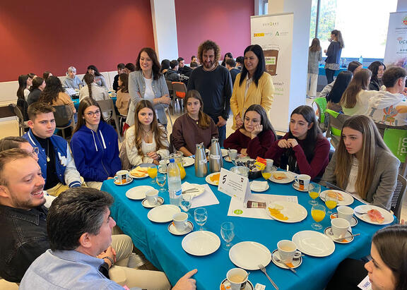 Inauguración del 'Café con Ciencia' en el Campus Las Lagunillas.