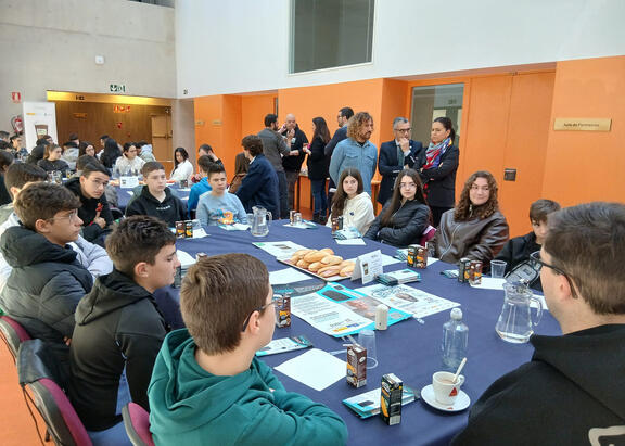 Apertura de la Semana de la Ciencia 2025, con un 'Café con Ciencia', en el Campus de Linares.