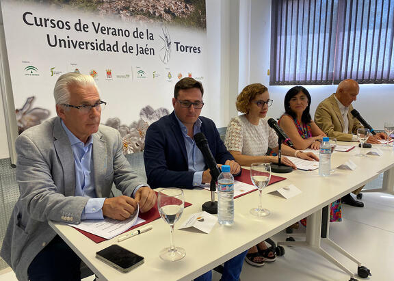 Baltasar Garzón, Roberto Moreno, Hikmate Abriouel, Francisca Medina y J. M. De Faramiñán.