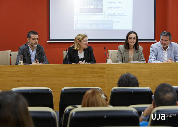 Intervención de Marta Torres, en la inauguración del encuentro.