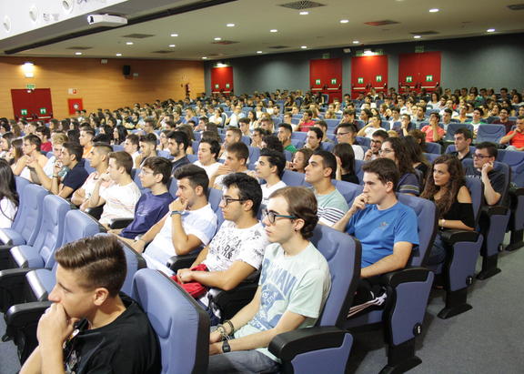 Jornadas de Bienvenida a Estudiantes de Nuevo Ingreso de un curso anterior.