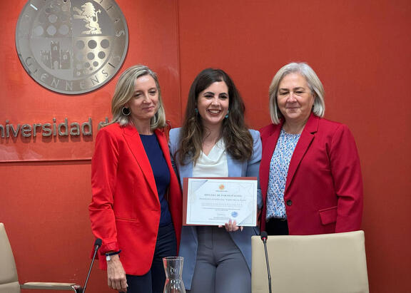 María Teresa Pérez Giménez, Gloria Lozano Villanueva y Nuria Ruiz Fuentes.