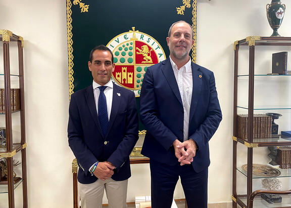 El Rector Nicolás Ruiz, junto al Delegado Territorial Francisco José Solano.