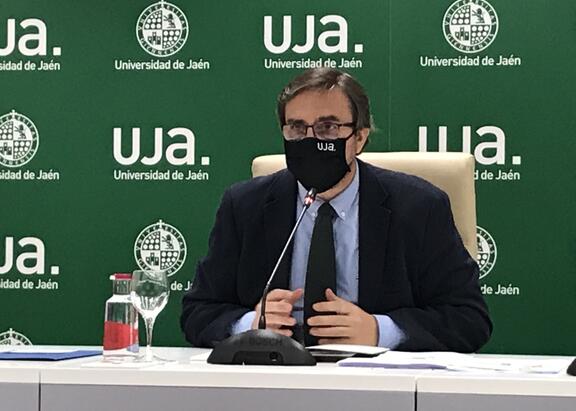 El Rector de la UJA, Juan Gómez, durante la presentación del Plan de Infraestructuras de la UJA.