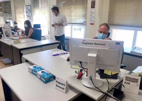 Servicio de Información, Registro y Administración Electrónica de la UJA.