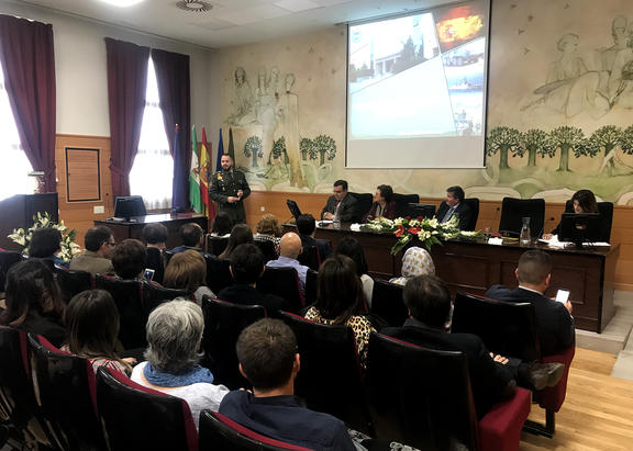 Un momento de la conferencia impartida por Pablo Ruiz Poyato.