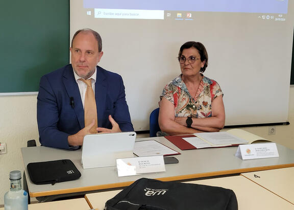 Nicolás Ruiz y Mª Jesús Hernández, en la inauguración del curso.